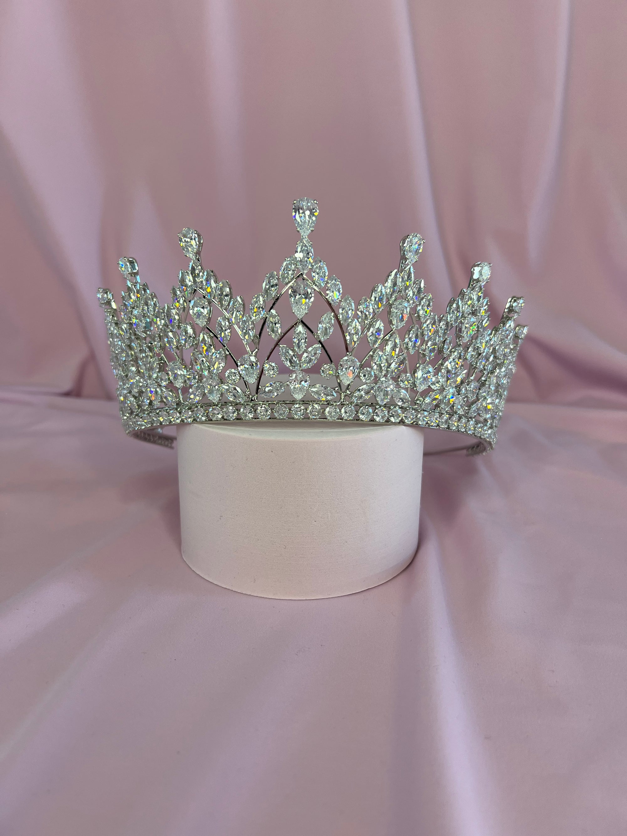 Adriana Tiara