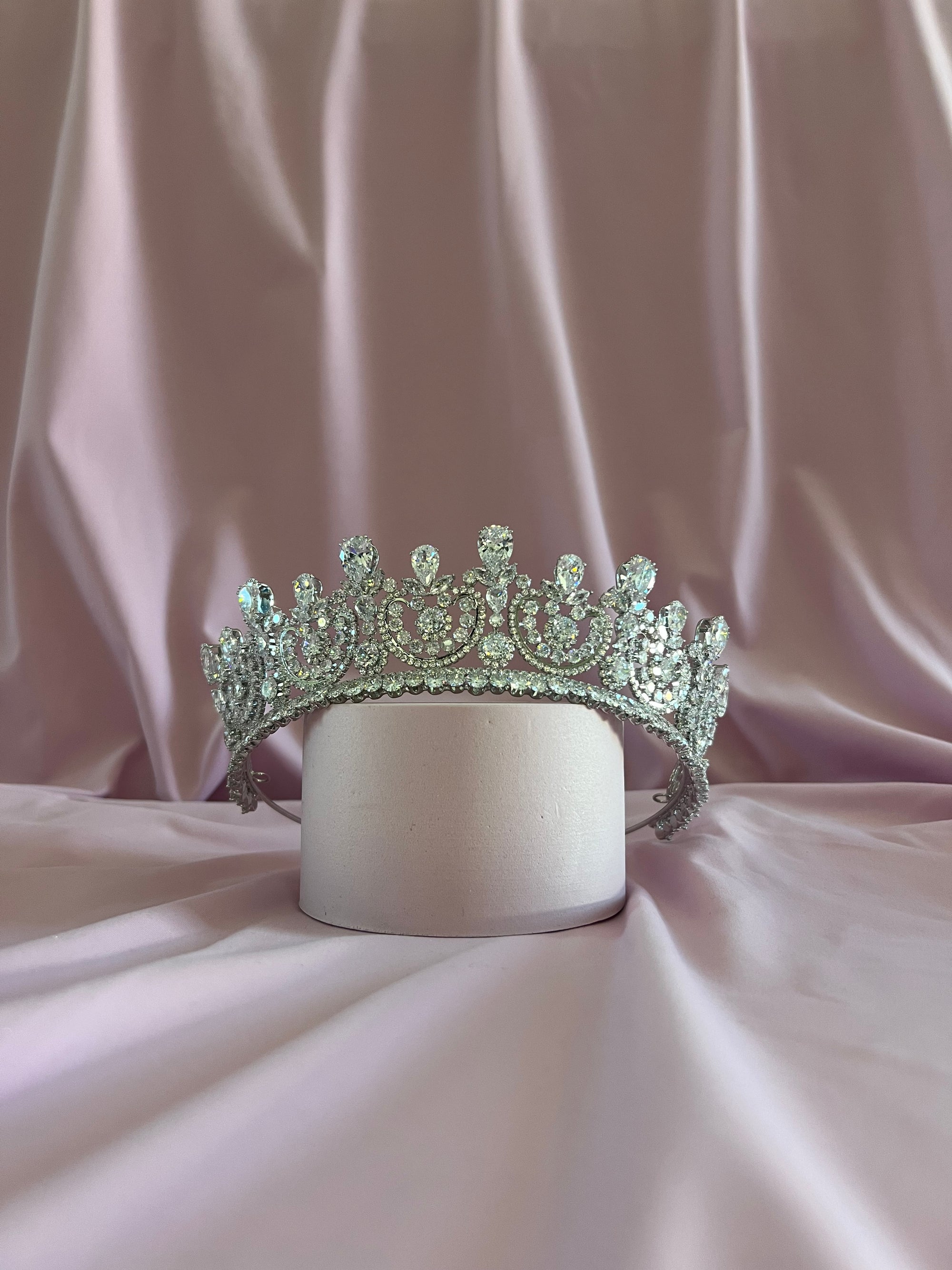 Adelva Tiara