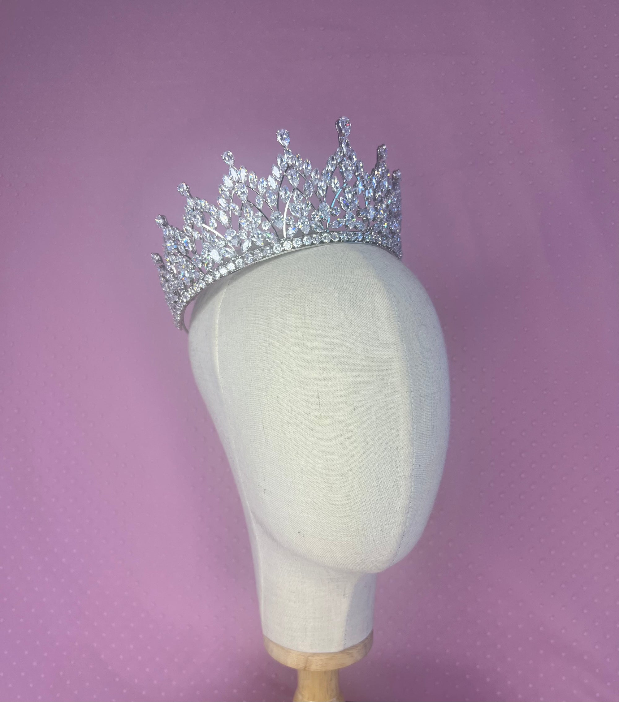 Adriana Tiara