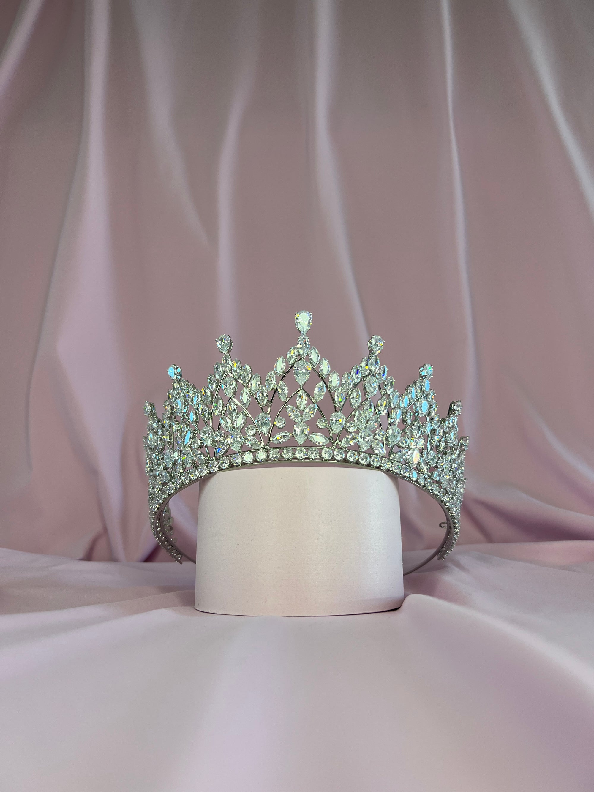 Adriana Tiara