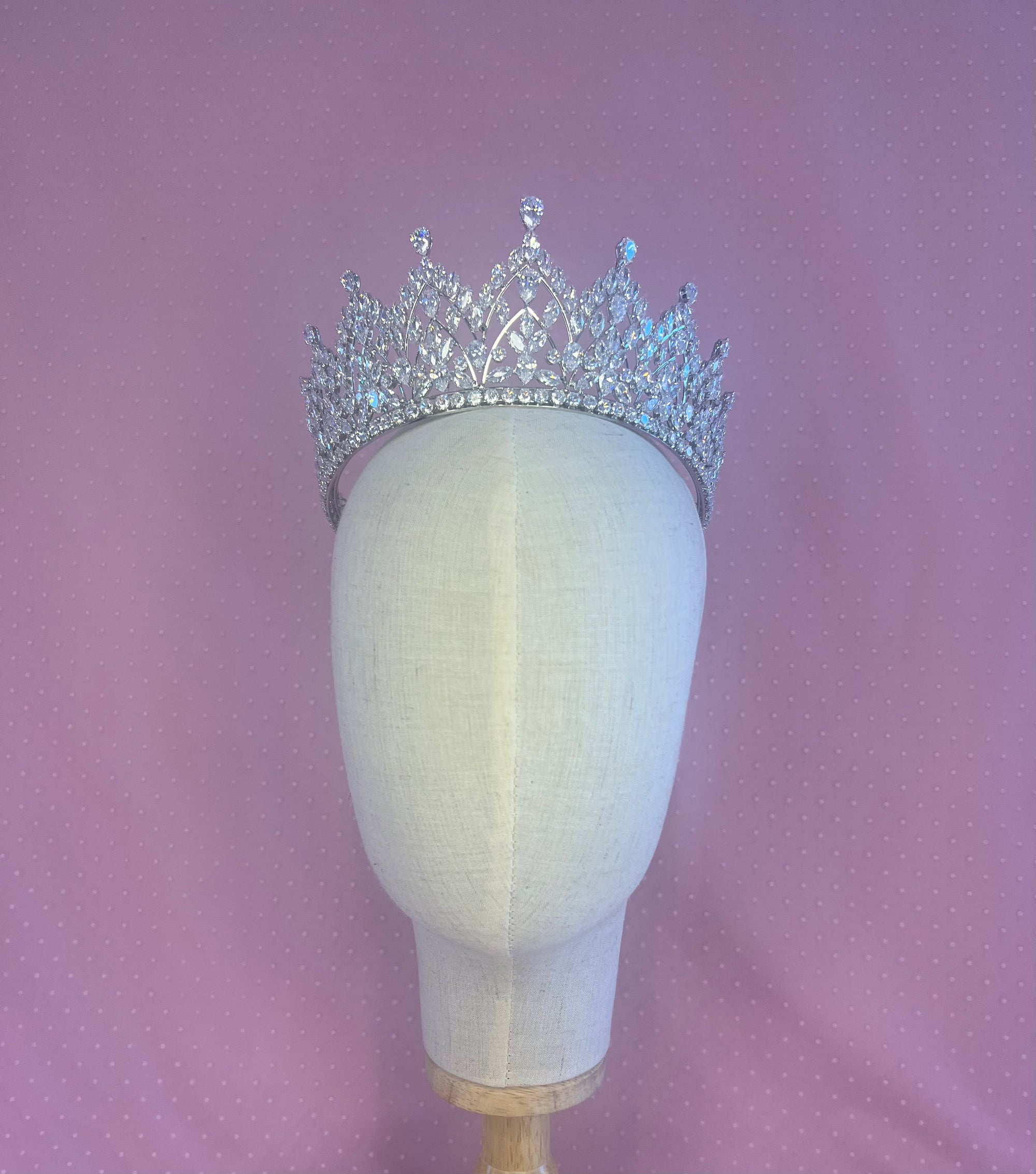 Adriana Tiara