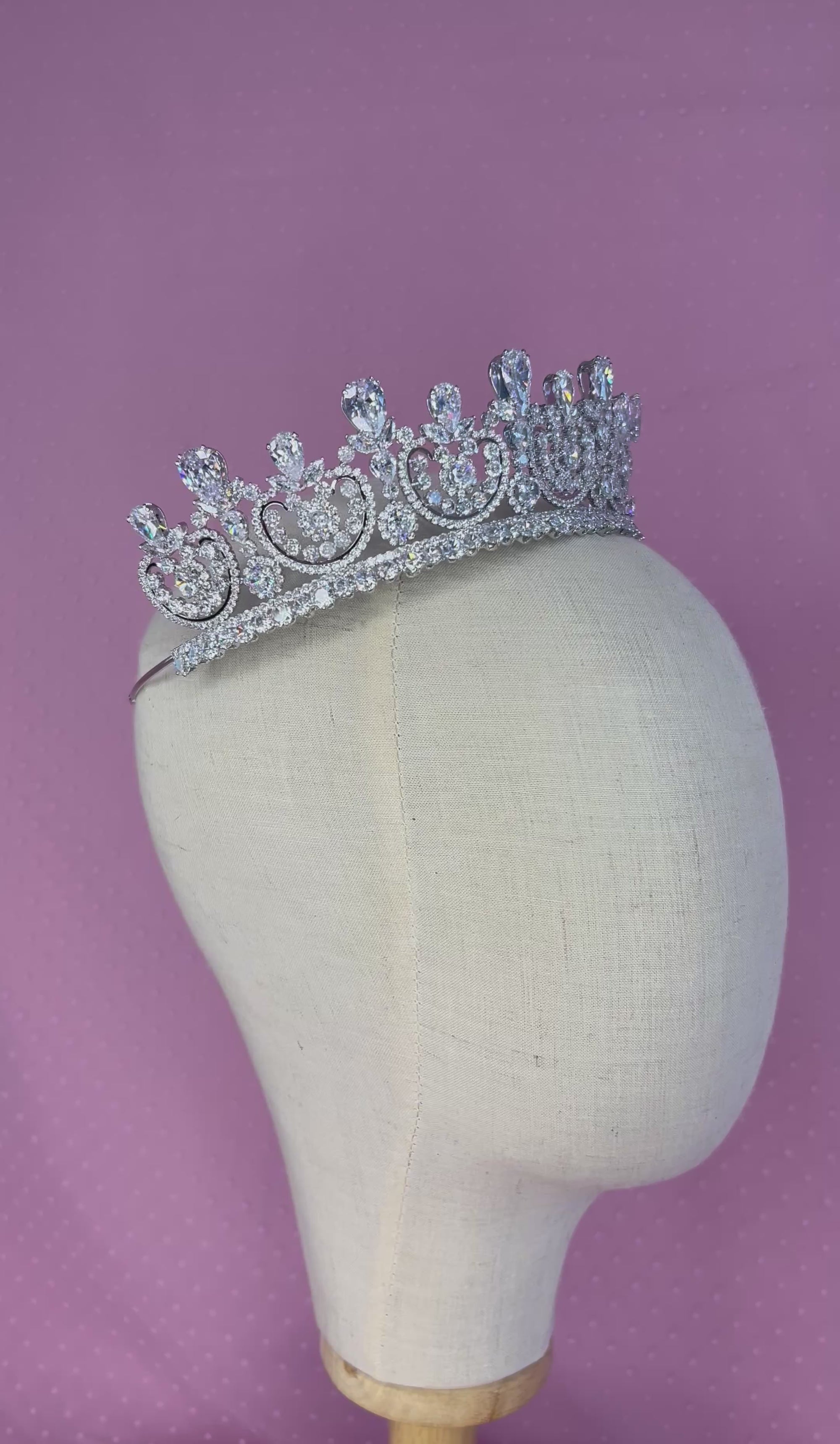 Adelva Tiara