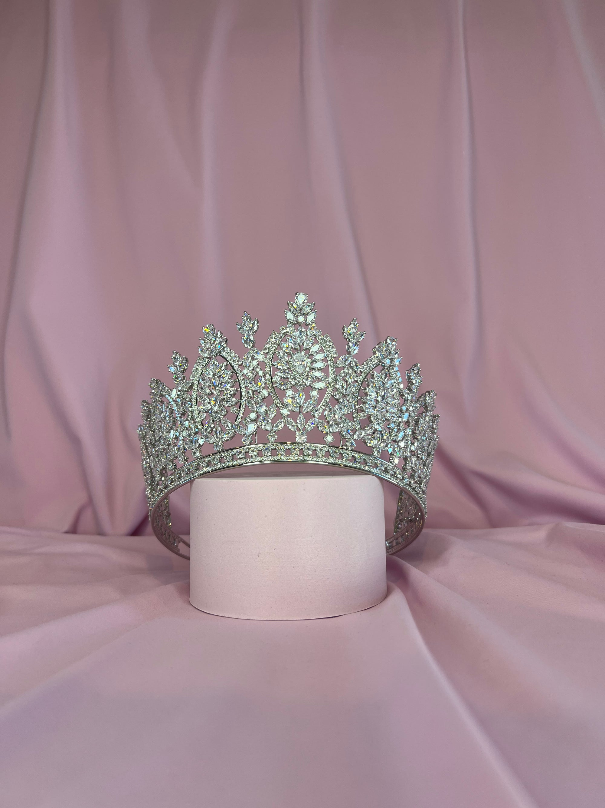 Arista Tiara