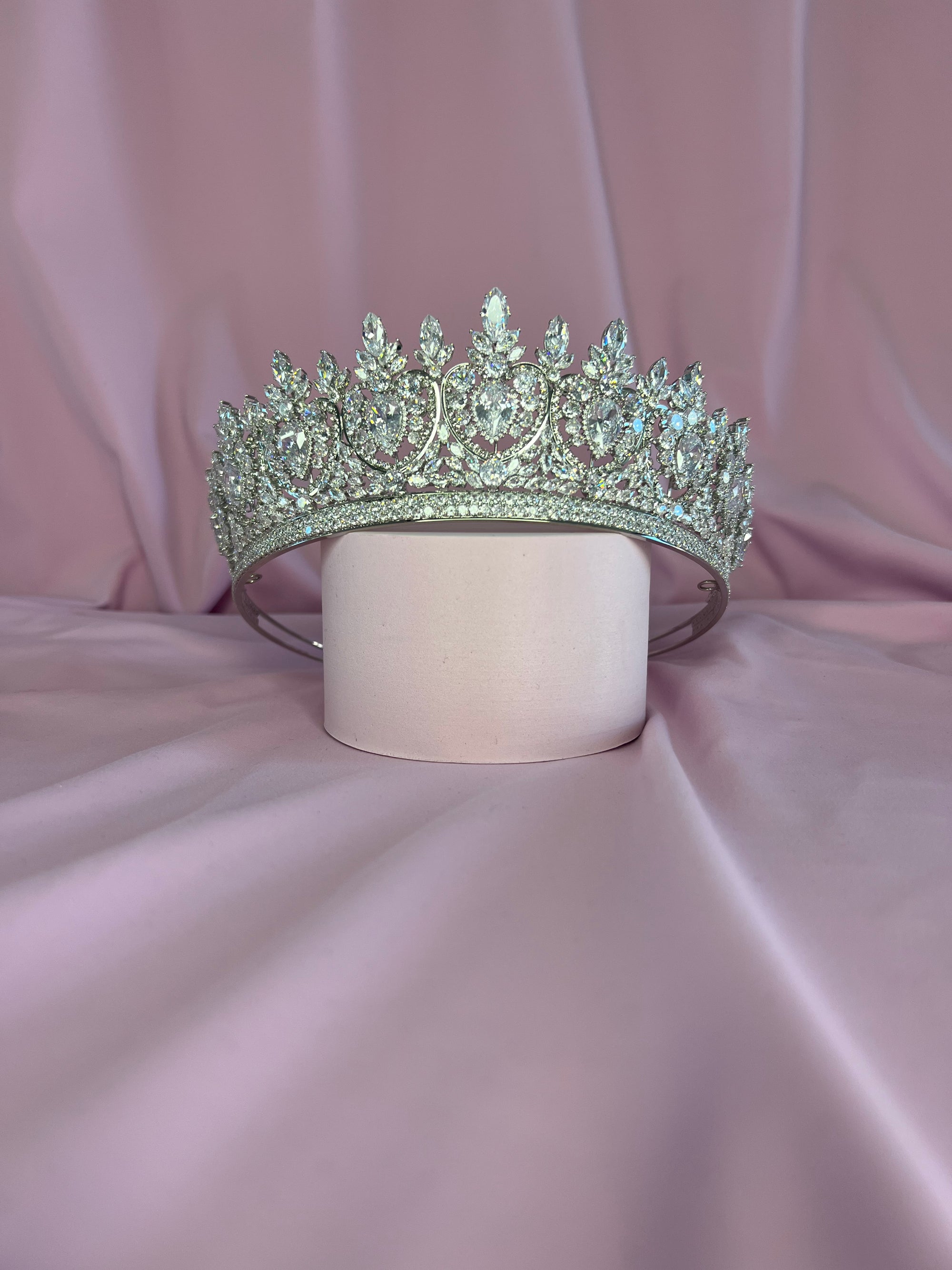 Alora Tiara