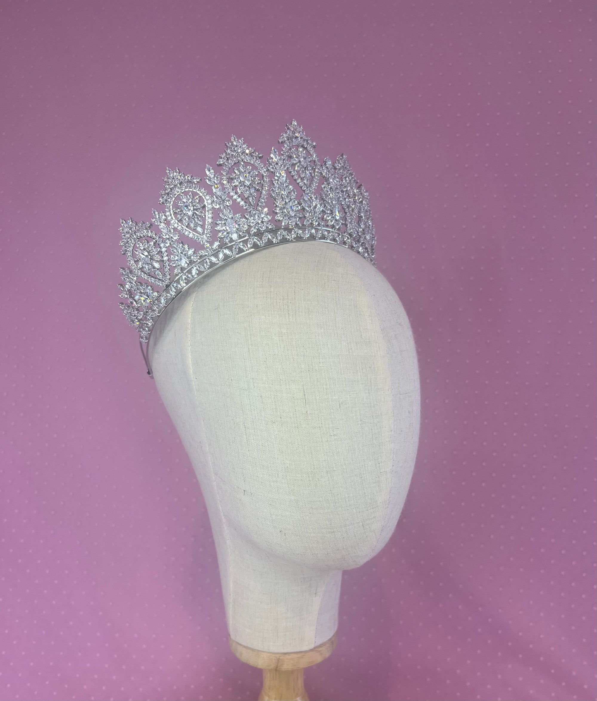 Amelia Tiara