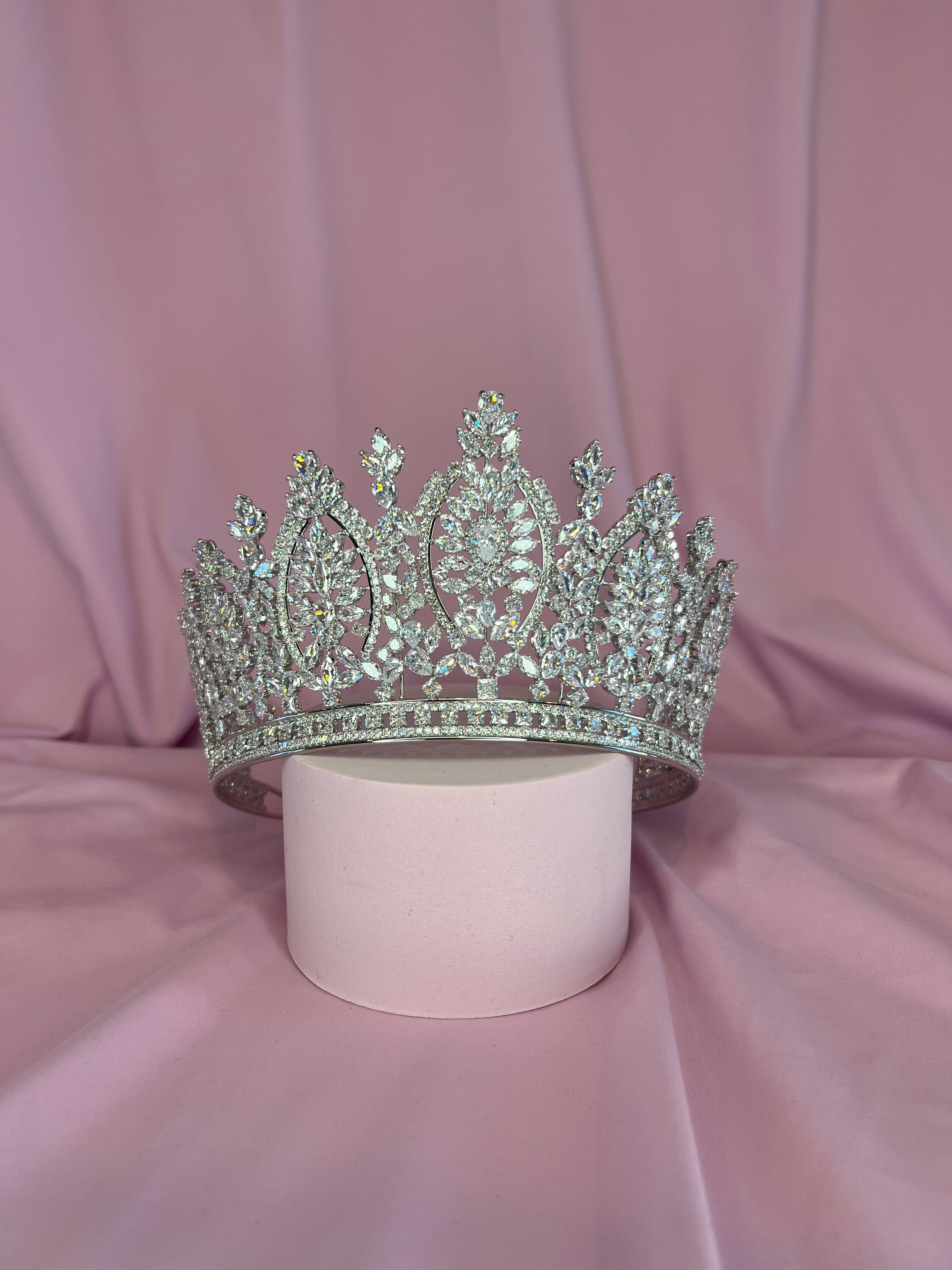 Arista Tiara