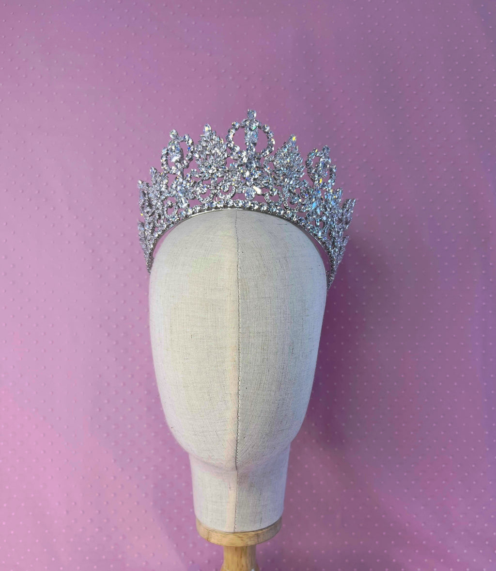Adalina Tiara