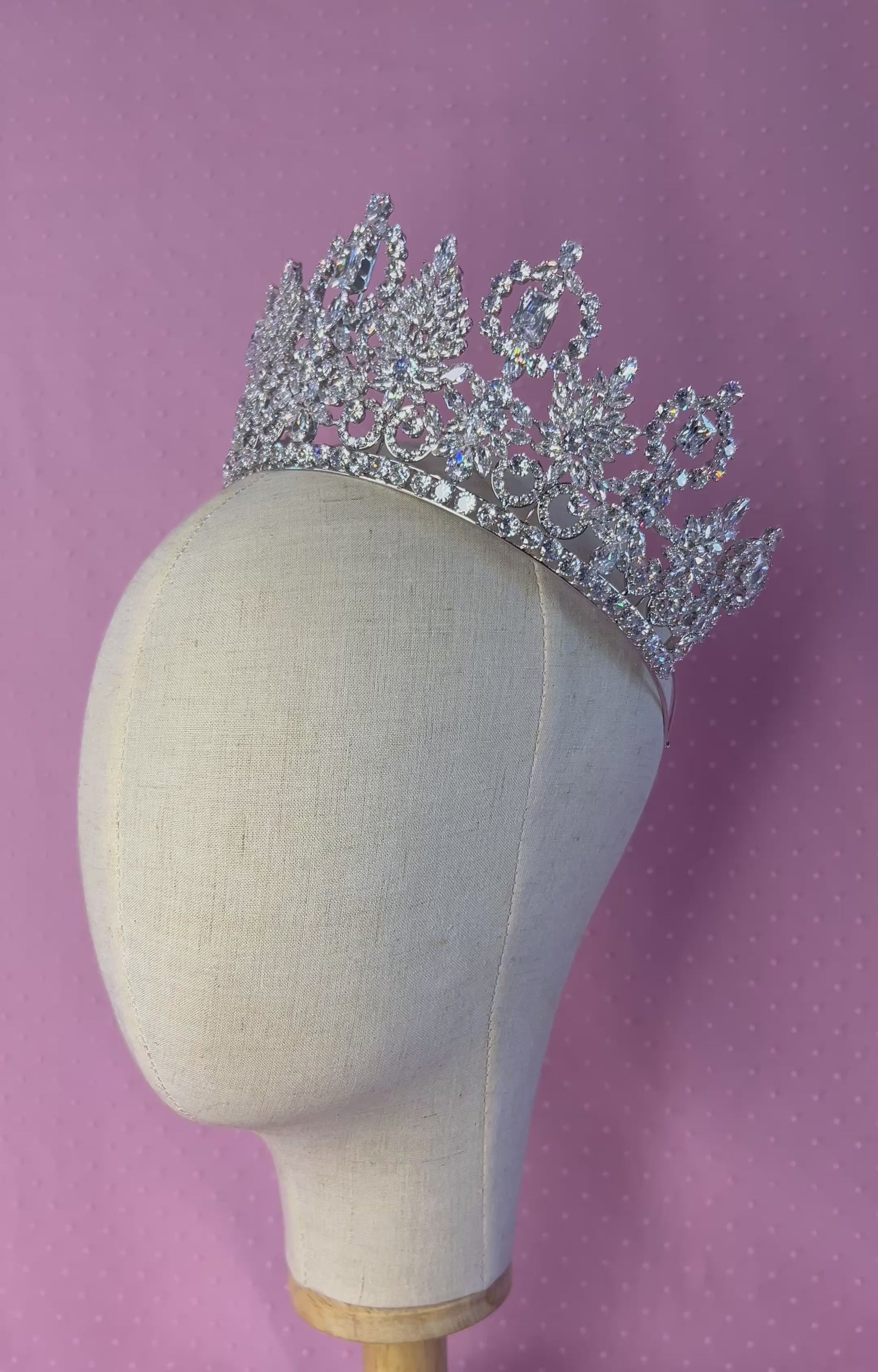 Adalina Tiara
